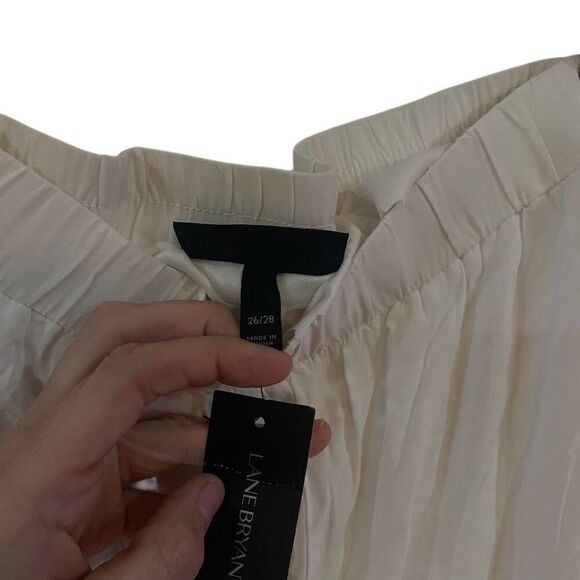Lane Bryant size 26/28 NWT wide leg white flow inside cut out see pictures - Picture 5 of 6